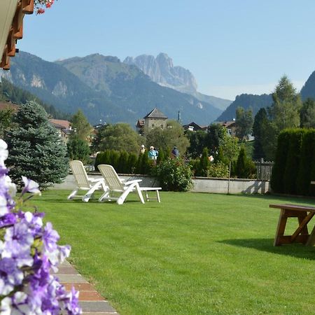 Anna Apartment Pozza di Fassa Dış mekan fotoğraf