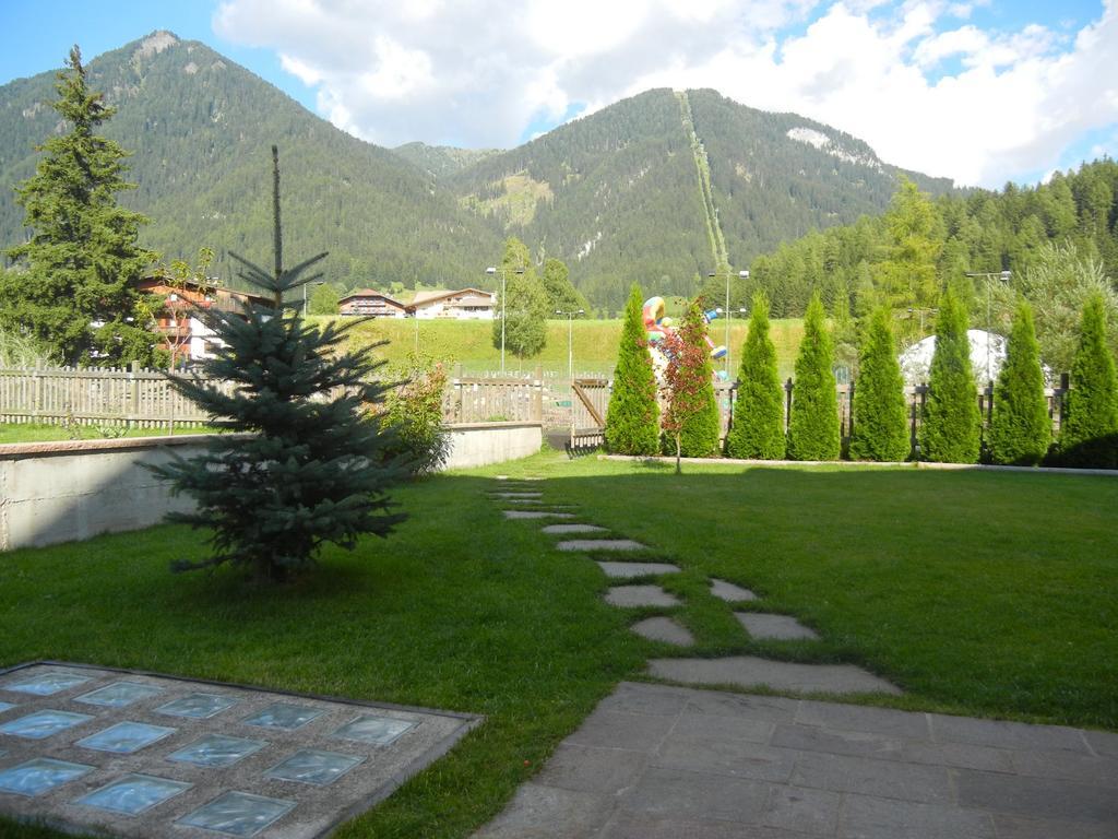 Anna Apartment Pozza di Fassa Dış mekan fotoğraf