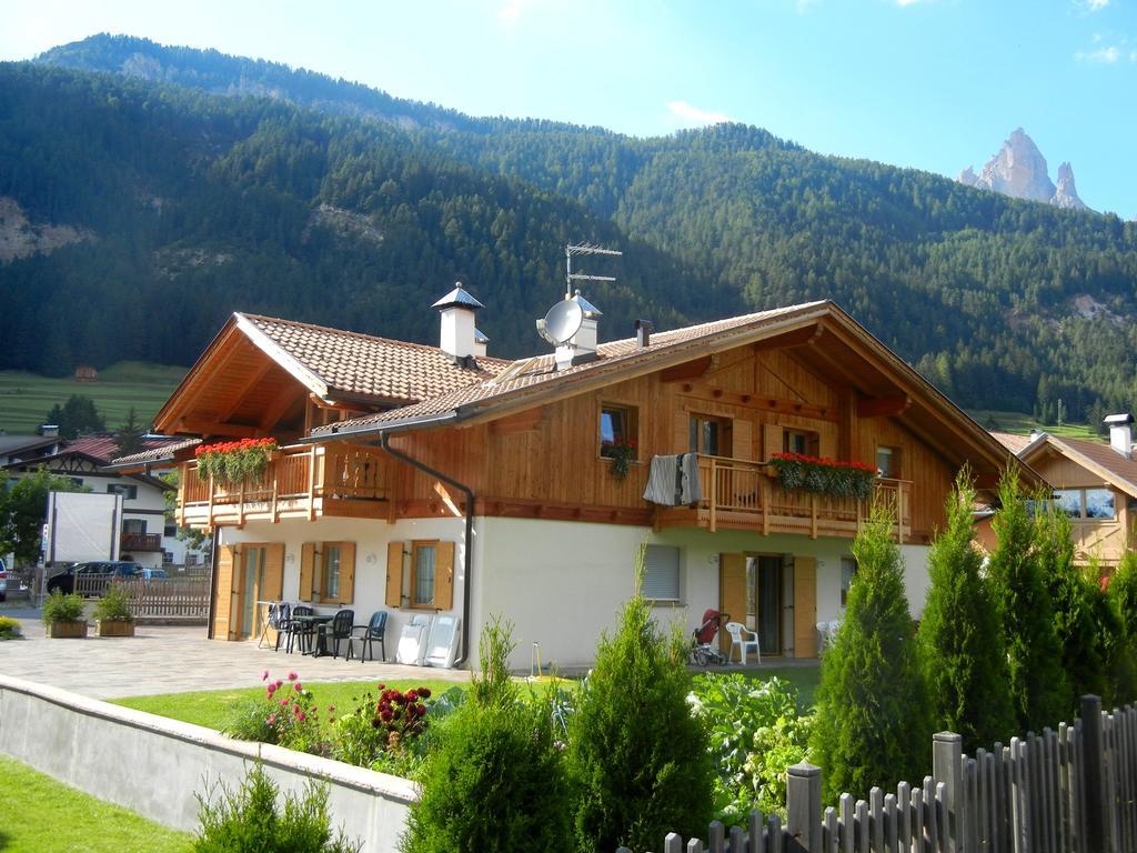 Anna Apartment Pozza di Fassa Dış mekan fotoğraf